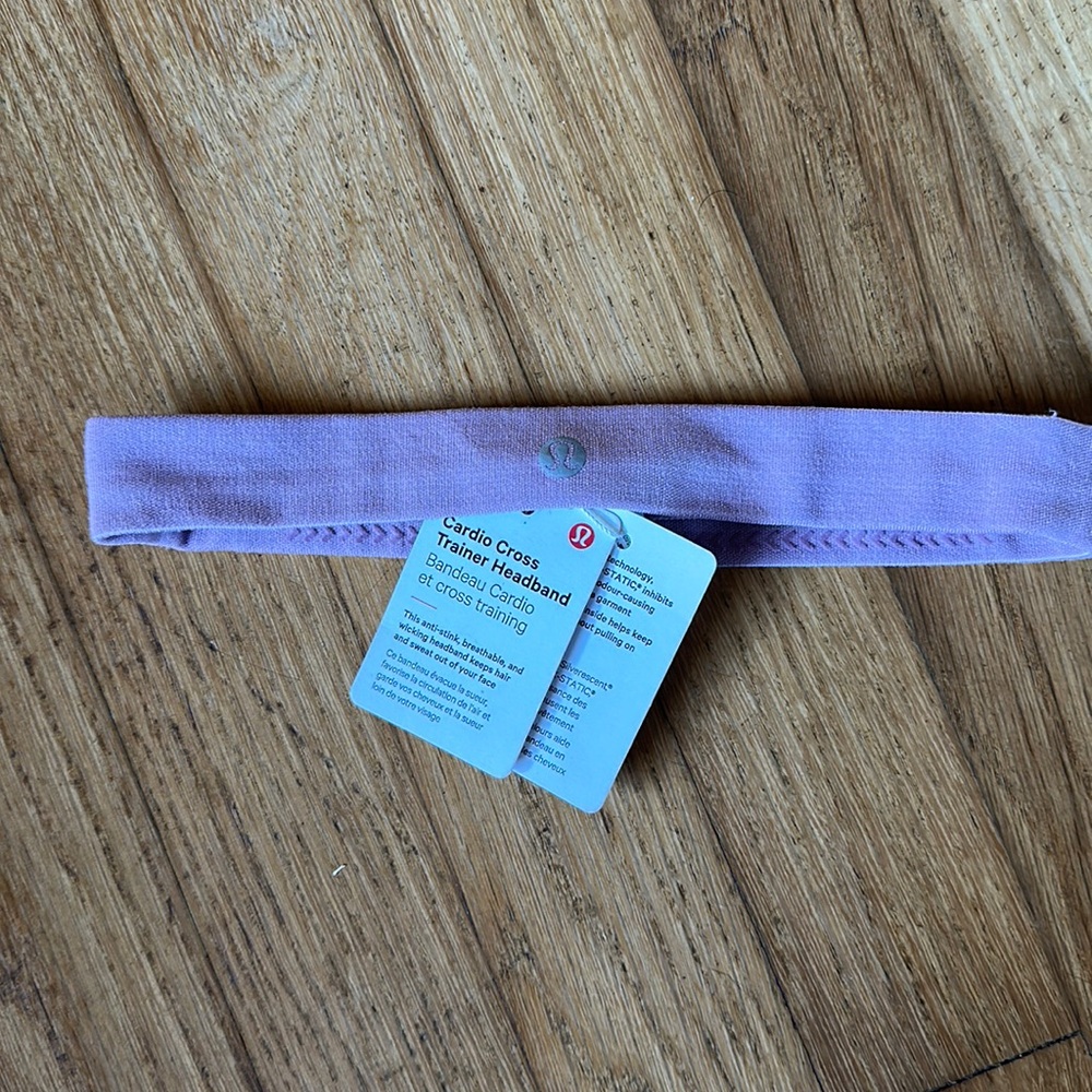 NWT Lululemon Cardio Cross Headband - Baby Pink